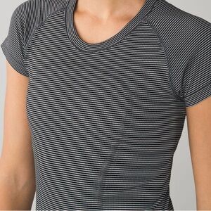 Lululemon Swiftly Tech Short Sleeve